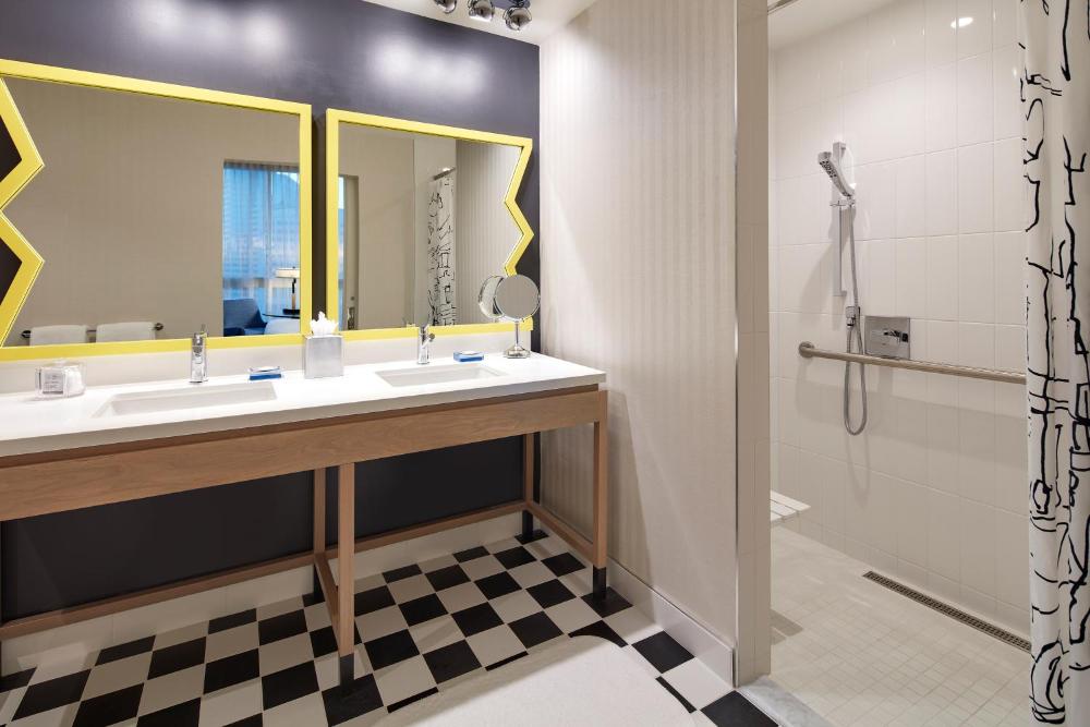 Triple Room interior